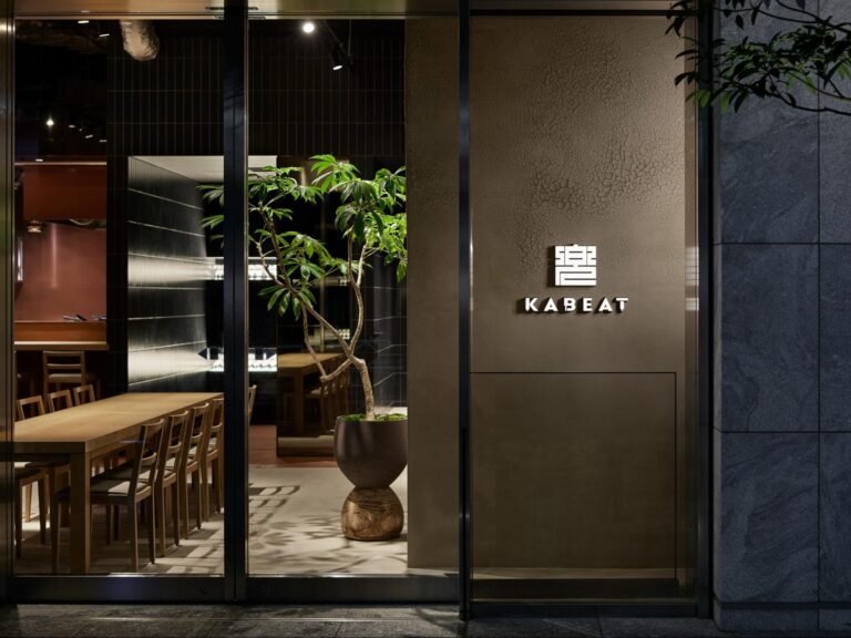兜町の新スポット『KABUTO ONE』へ。1階の新店3つを食べ尽くす！