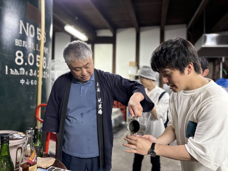 吉田酒造さんで試飲タイム